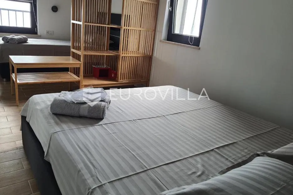 lovran, predivna kuća s tri apartmana 50 m od mora - slika 16