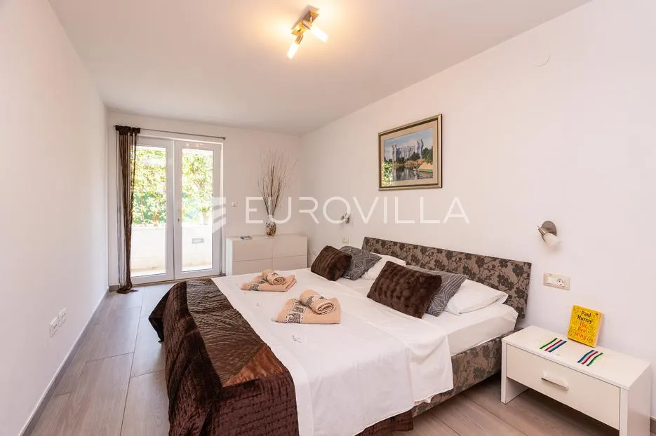 dubrovnik, vila s bazenom i panoramskim pogledom - slika 10