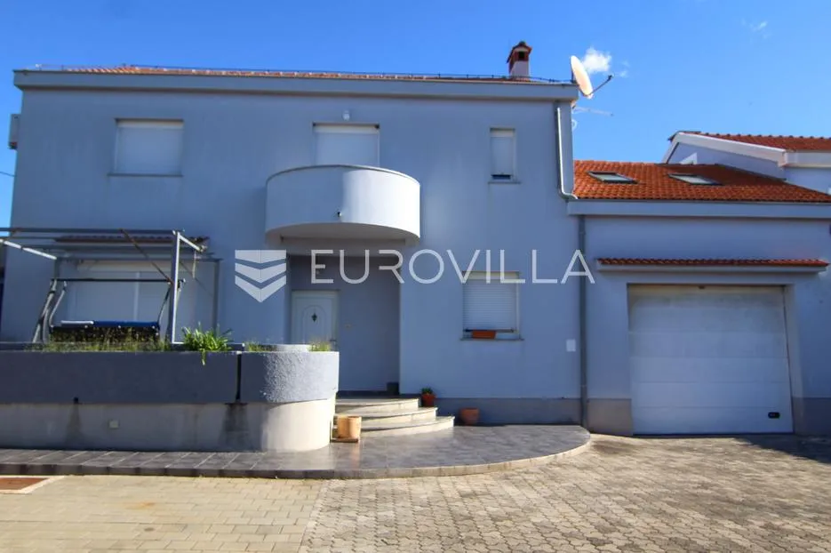 zadar, bokanjac, prostrana kuća površine 376 m² s velikim potencijalom - slika 6