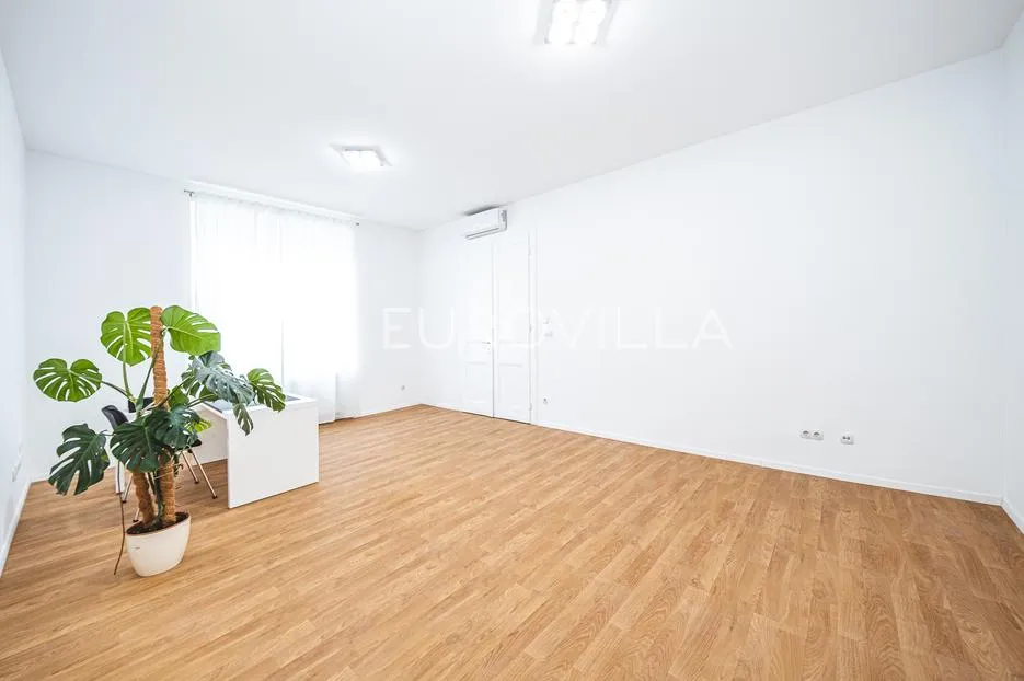 zagreb, centar, praška ulica, predivan trosoban stan 101 m² - slika 6