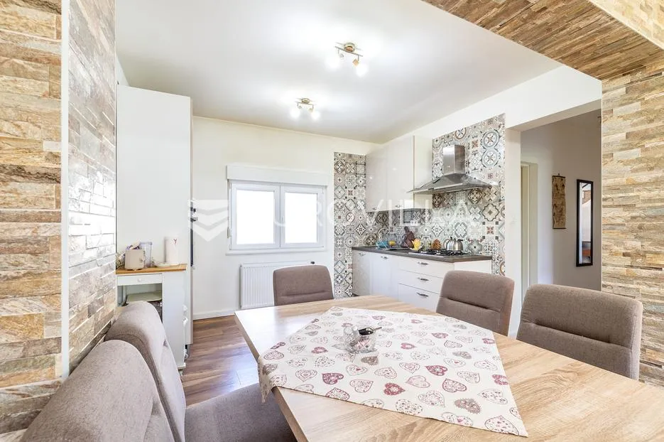zagreb, maksimir, lašćina obiteljska kuća s 3 stana 350 m² - slika 3