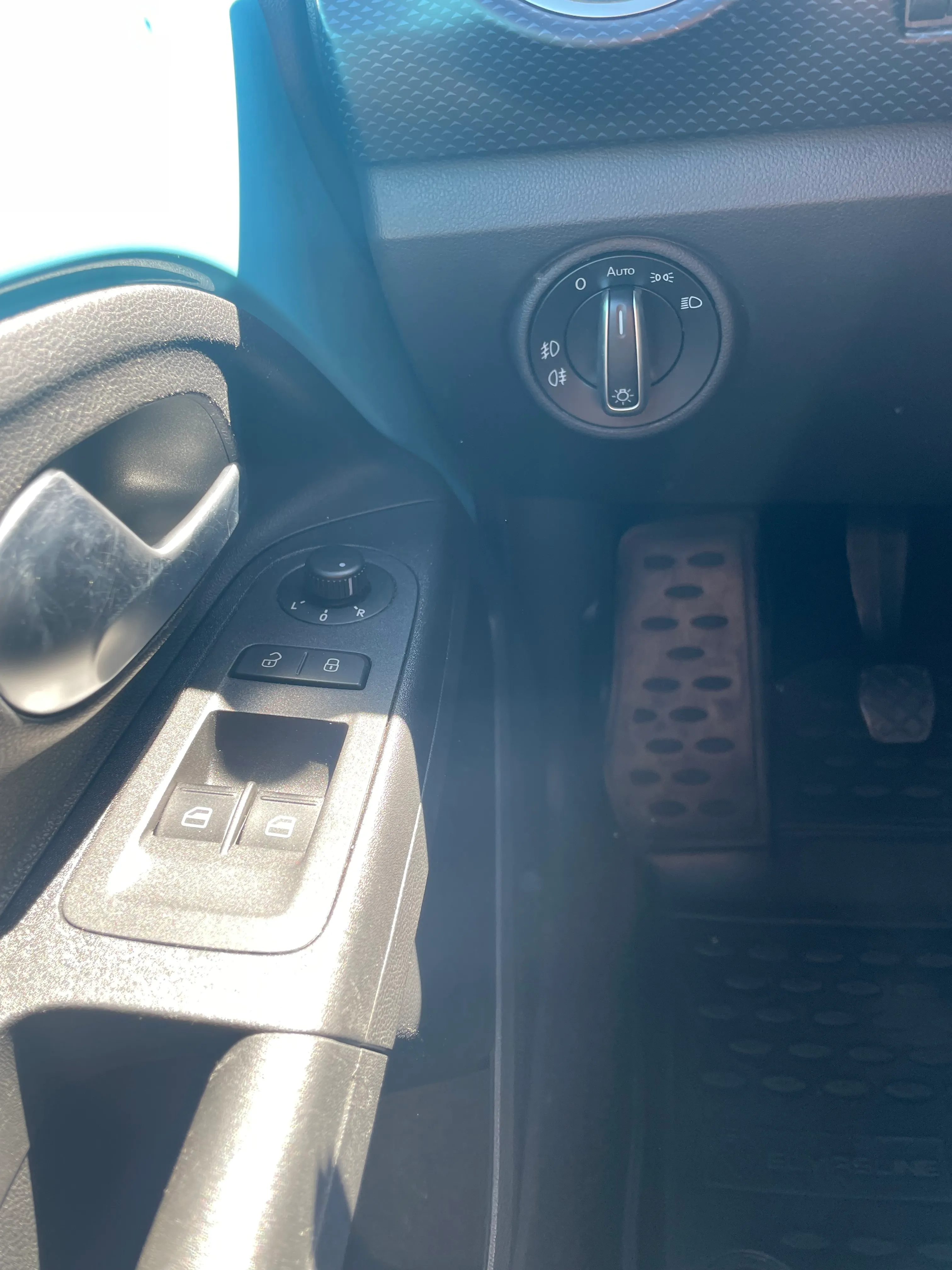vw up 1.0,48kw,2021 god,44000km - slika 10