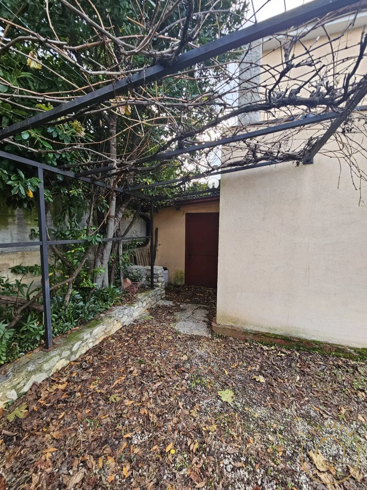 obiteljska kuća na odličnoj poziciji - slika 17