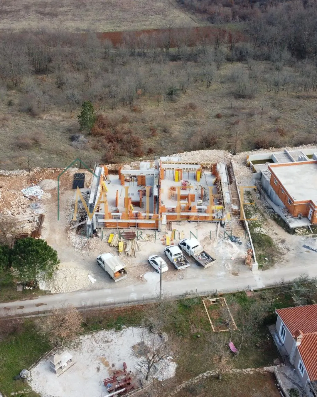 vila na prodaju - slika 4