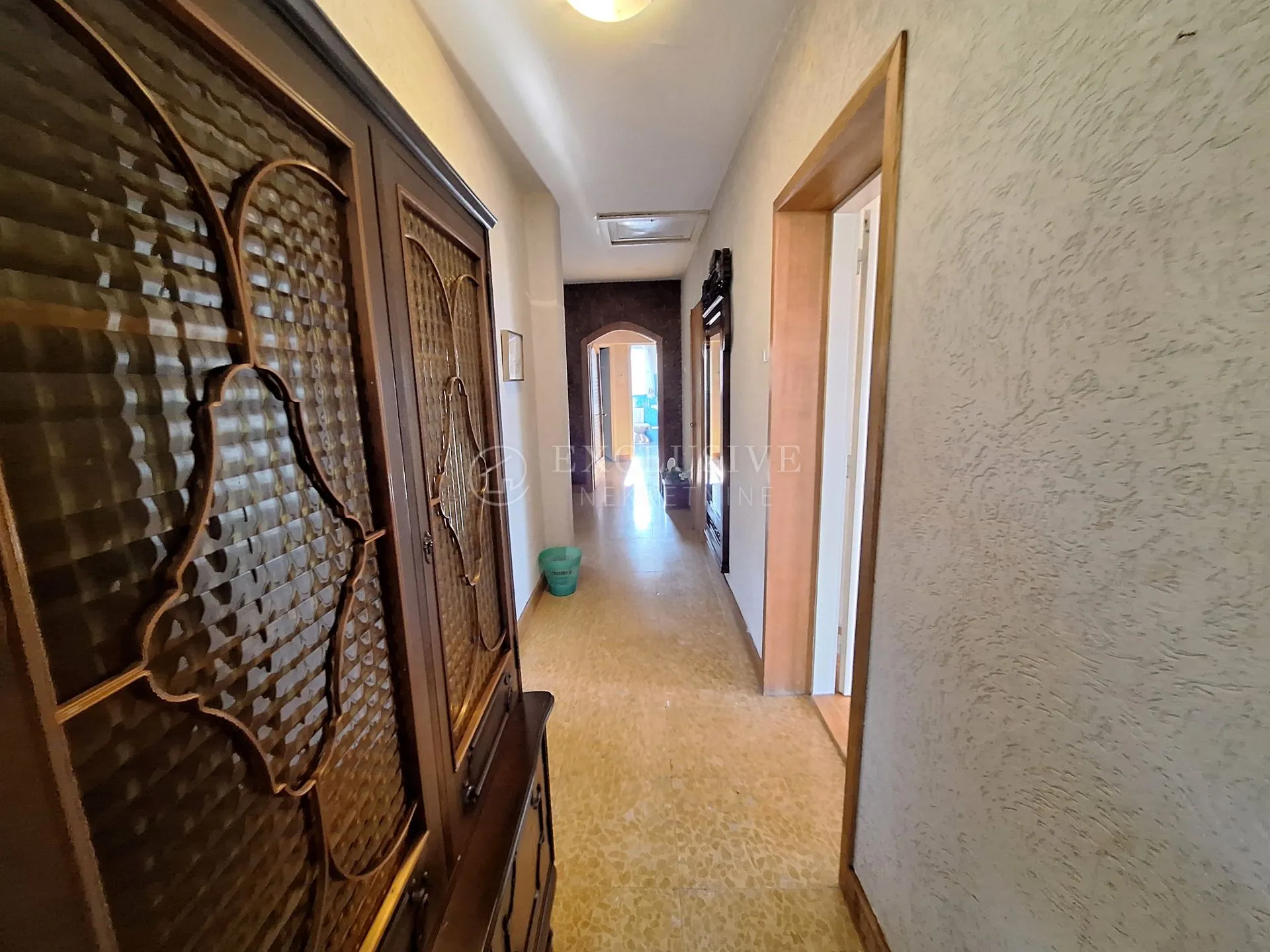 selce - vila na odličnoj lokaciji - slika 34