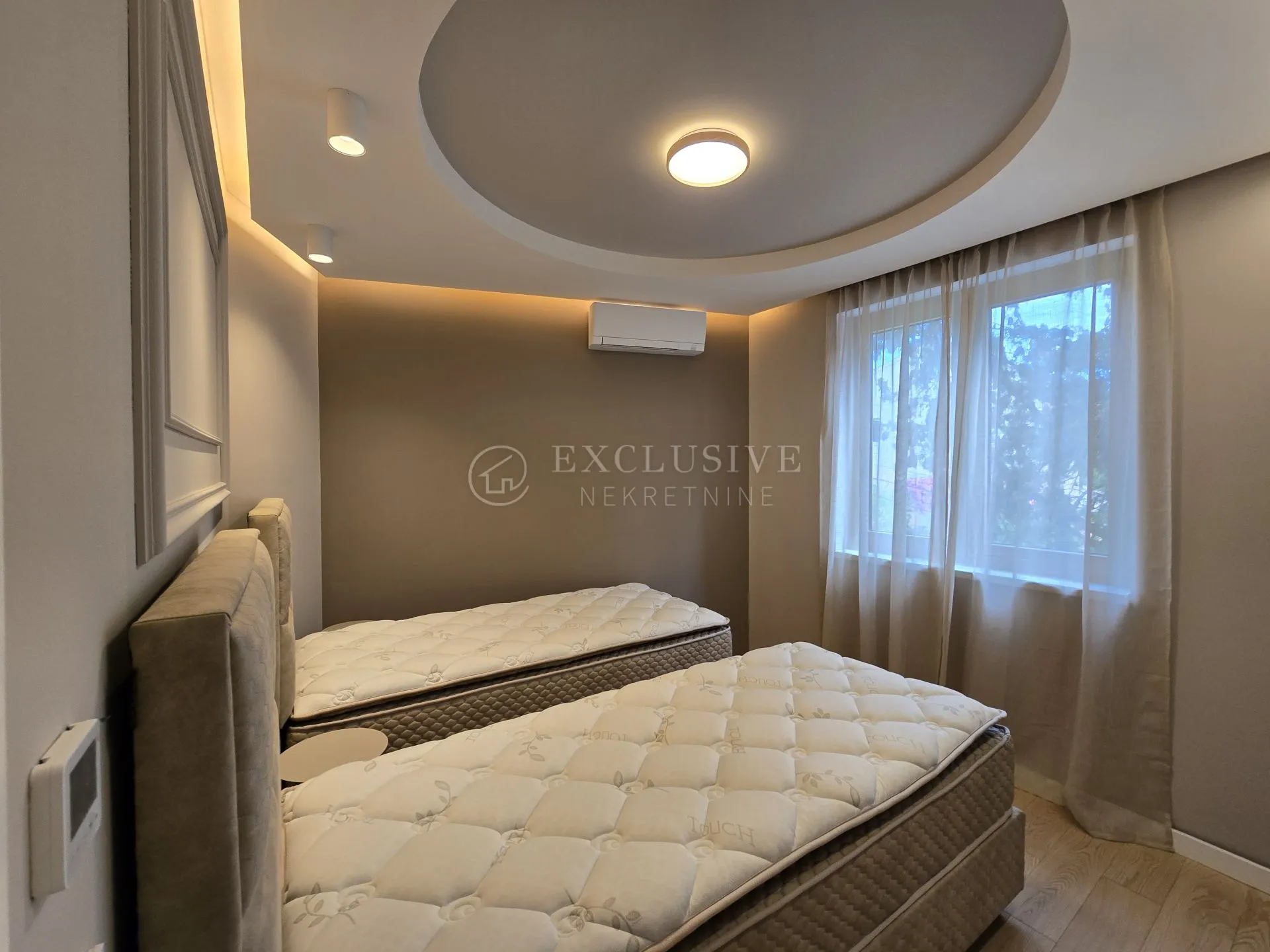 opatija – dugoročni najam – namješten stan 2s+db u strogom centru s pogledom na more i parkirnim mjestom - slika 4