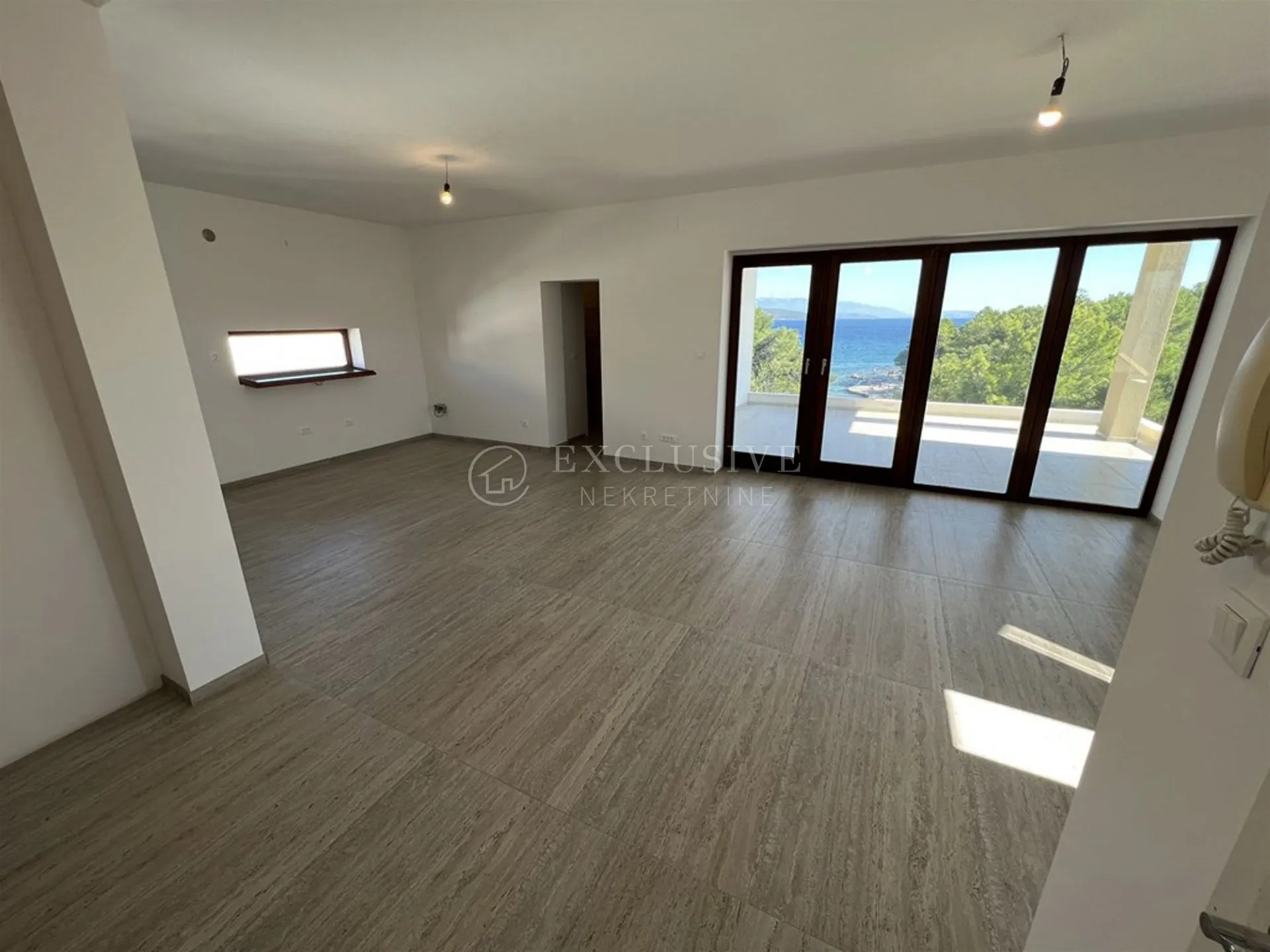 krk - penthose u novogradnji 20 m od plaže! - slika 2