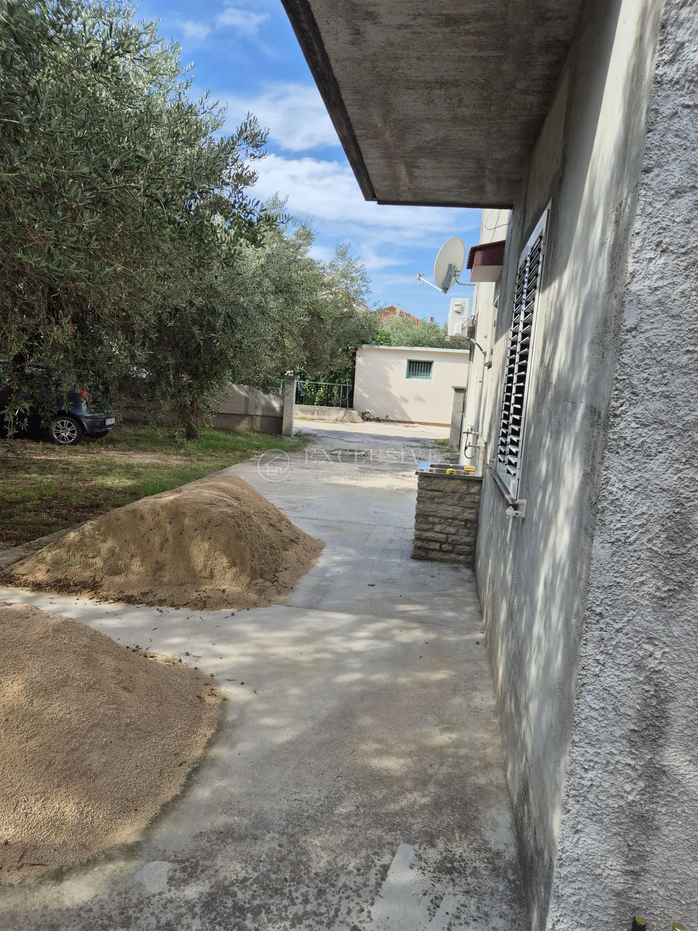 bibinje, kuća 186 m2 sa 4 stana i 470 m2 okućnice - slika 7