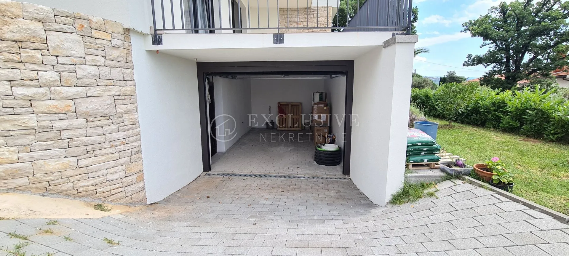 opatija-pobri-villa sa vlastitim bazenom i garažom - slika 7