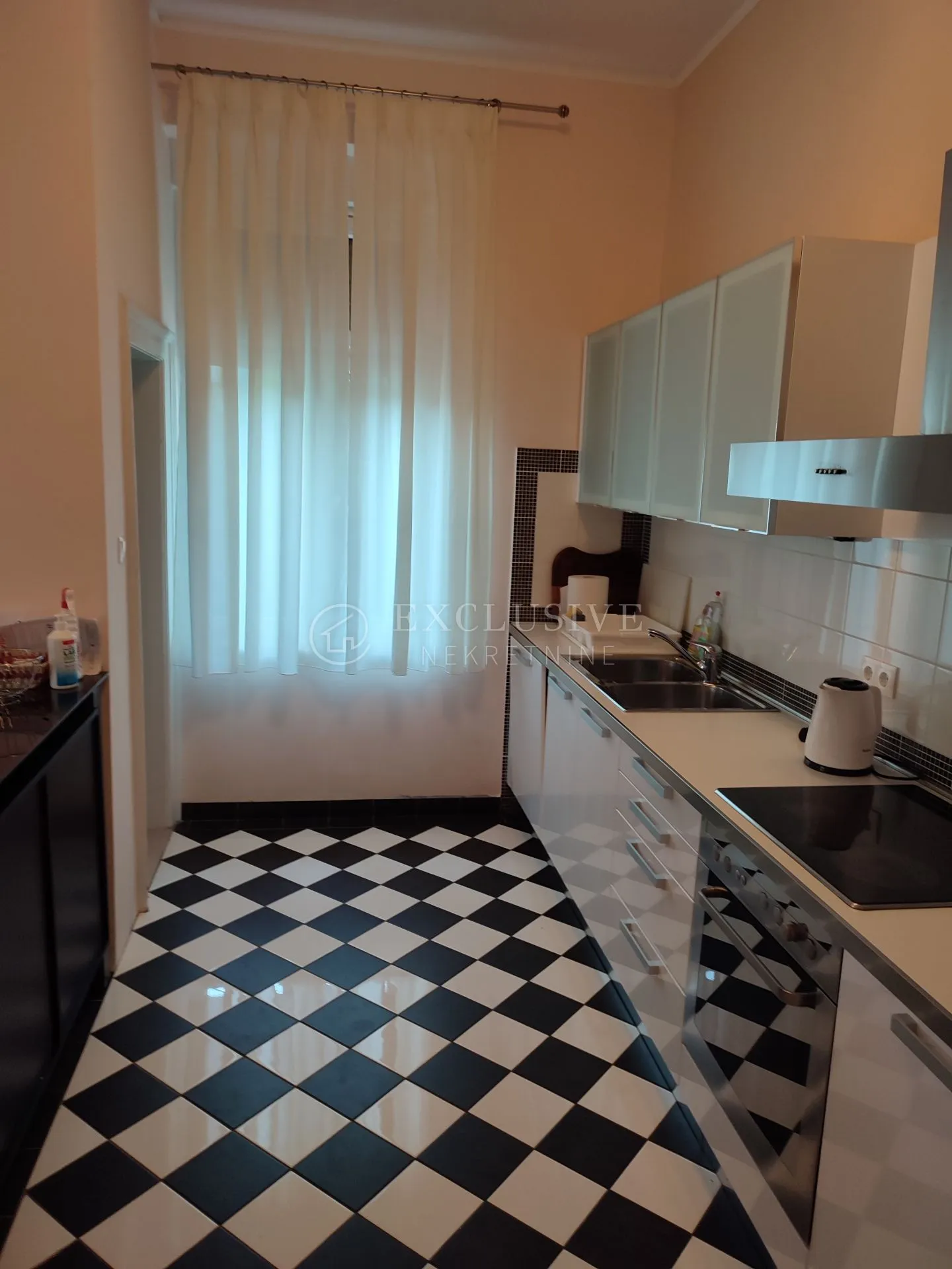 opatija - centar -luksuzni penthouse sa 3 parkirna mjesta - slika 18