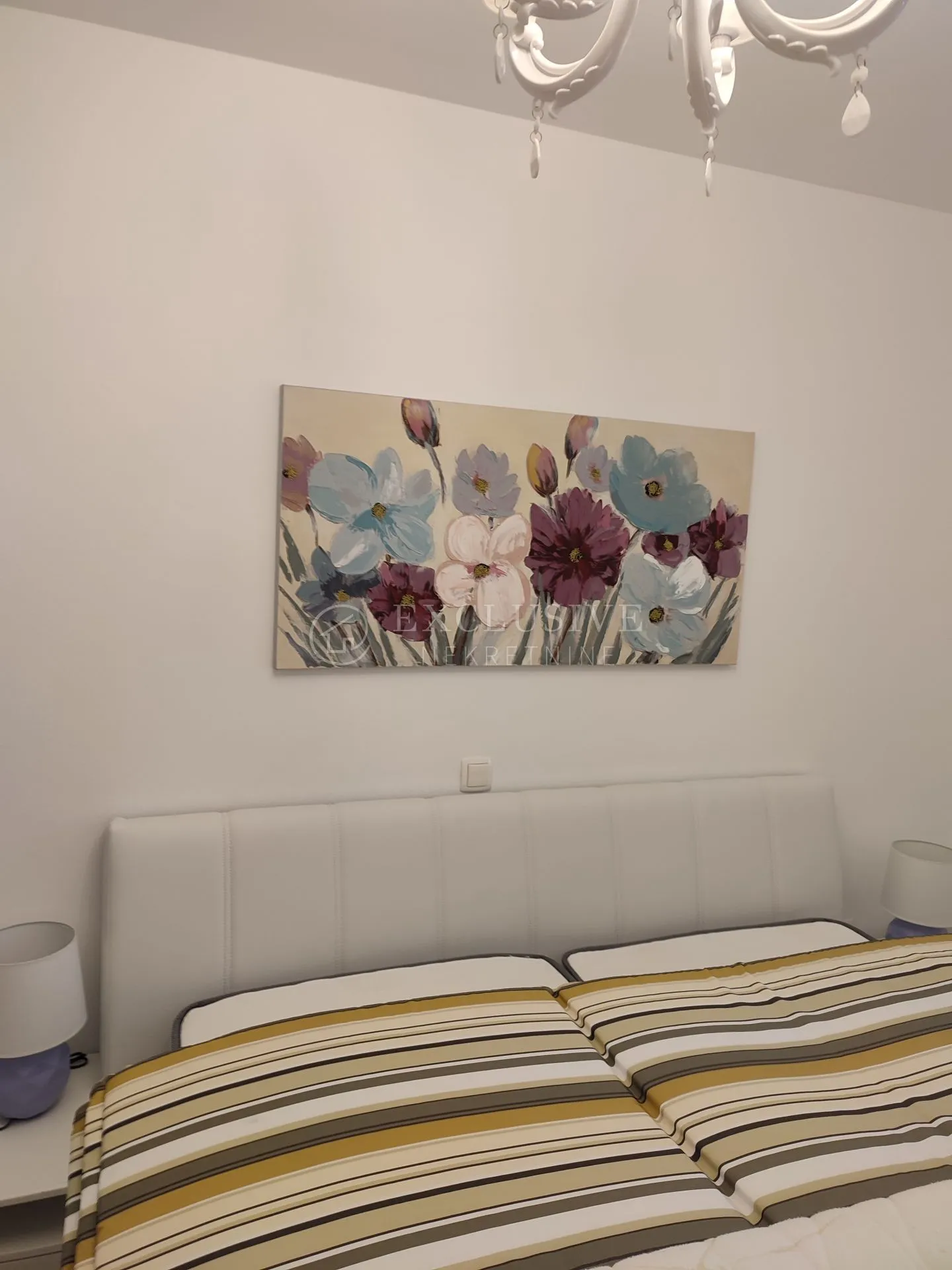 ika - oprić - apartman od dvije stambene jedinice sa bazenom - slika 11