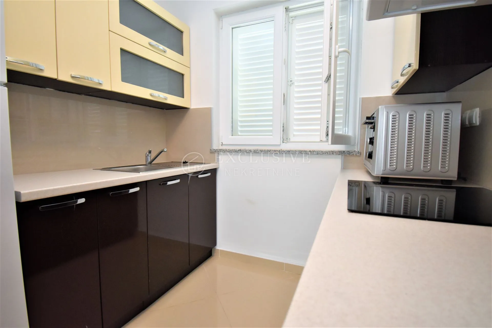 novi vinodolski, smokvica krmpotska - predivan apartman u 3. redu od mora sa pogledom - slika 7