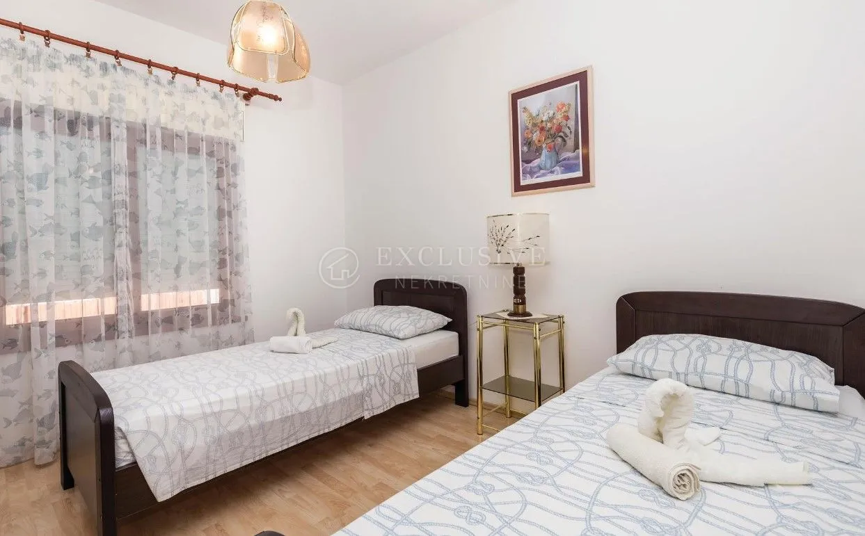 kvarner,karlobag - kuća prvi red uz more - slika 14
