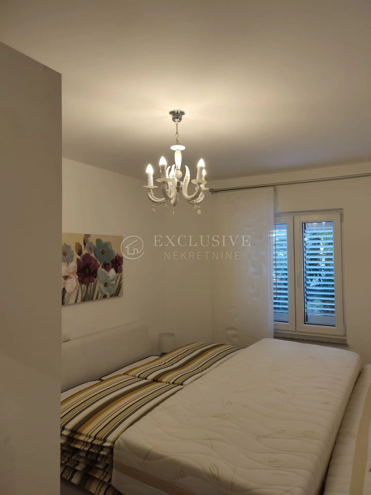 ika - oprić - apartman od dvije stambene jedinice sa bazenom - slika 14