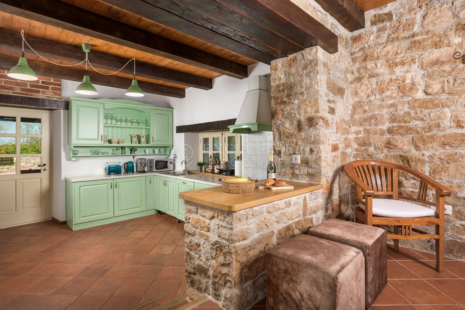 istra, tinjan - prekrasna kamena vila s bazenom - slika 44