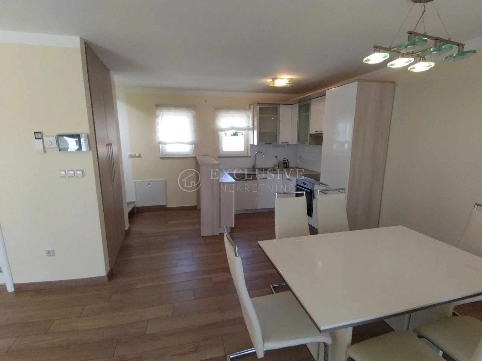 opatija centar!!!prekrasan stan 2s+db, parking, pogled na more!!! - slika 3