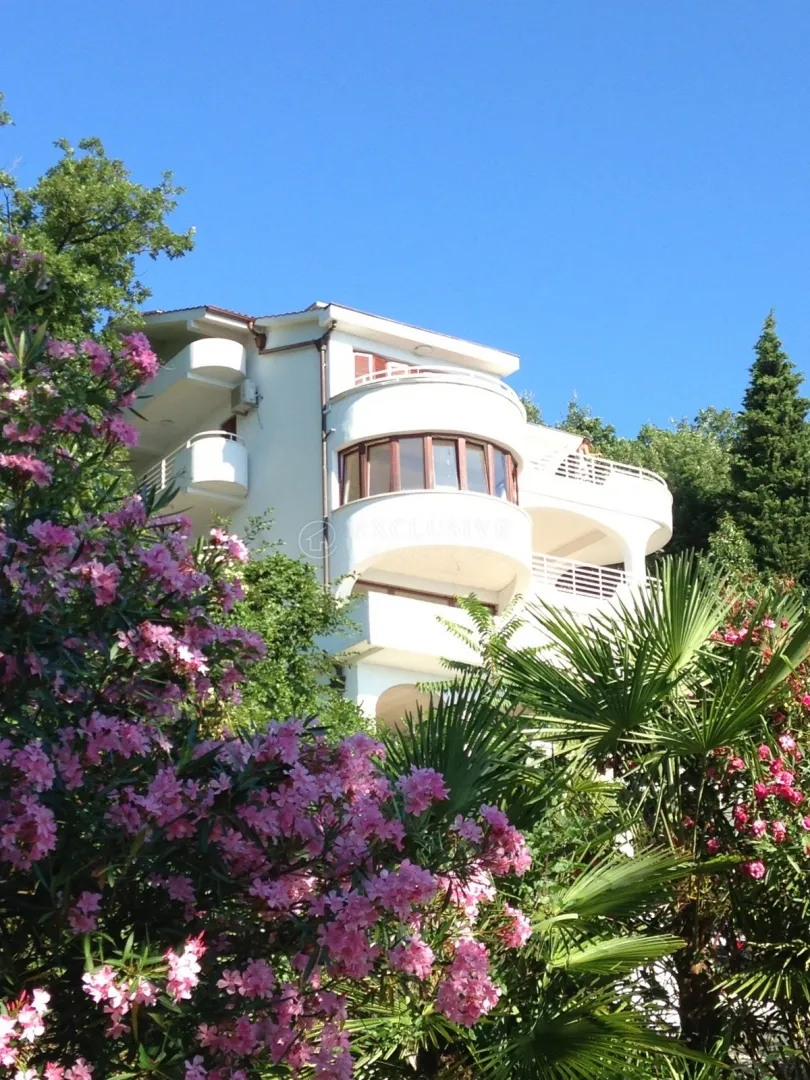 opatija - elegantna vila , 3 stana - panoramski pogled - slika 3
