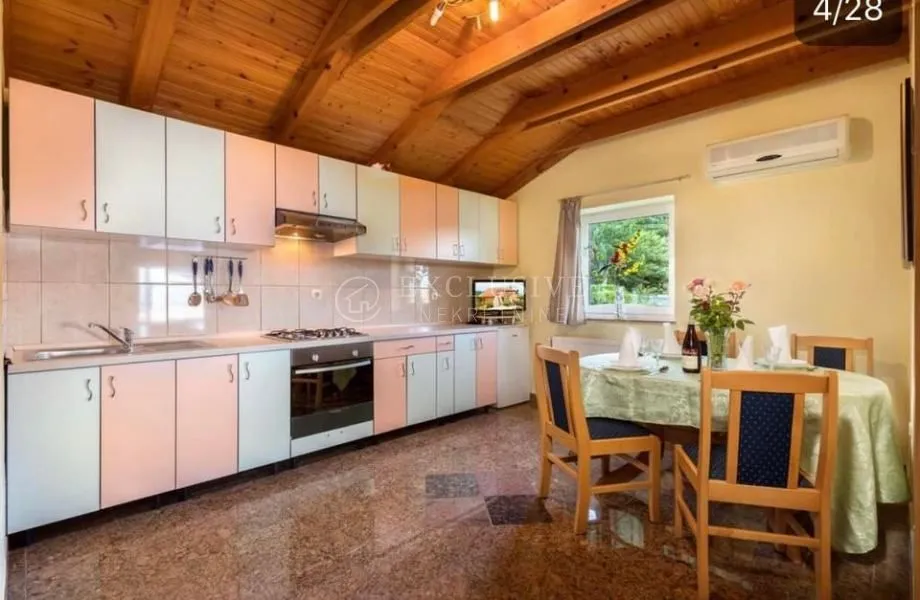 matulji, 2s 70m2 sa balkonom i terasom - najam za radnike - slika 4