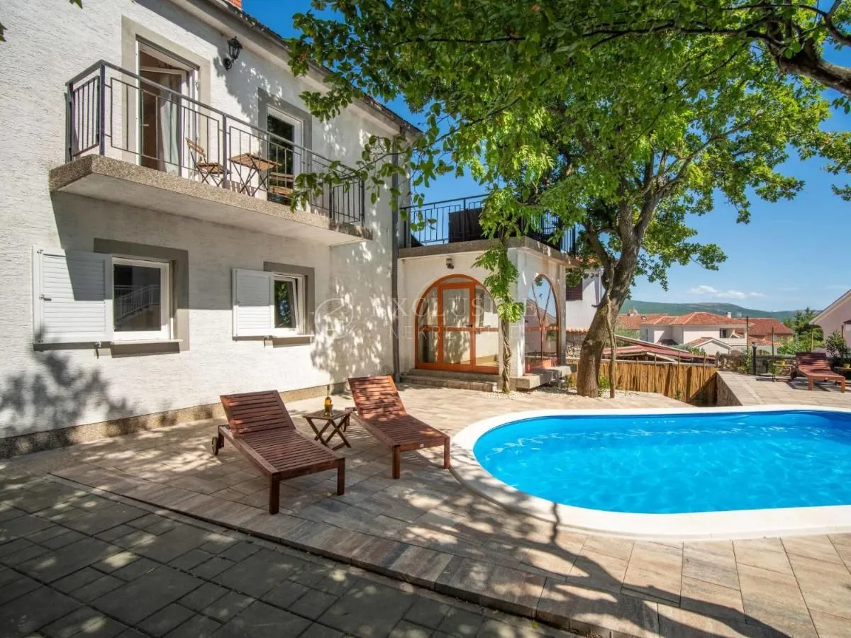 otok krk, krk - samostojeća kuća s bazenom - slika 17