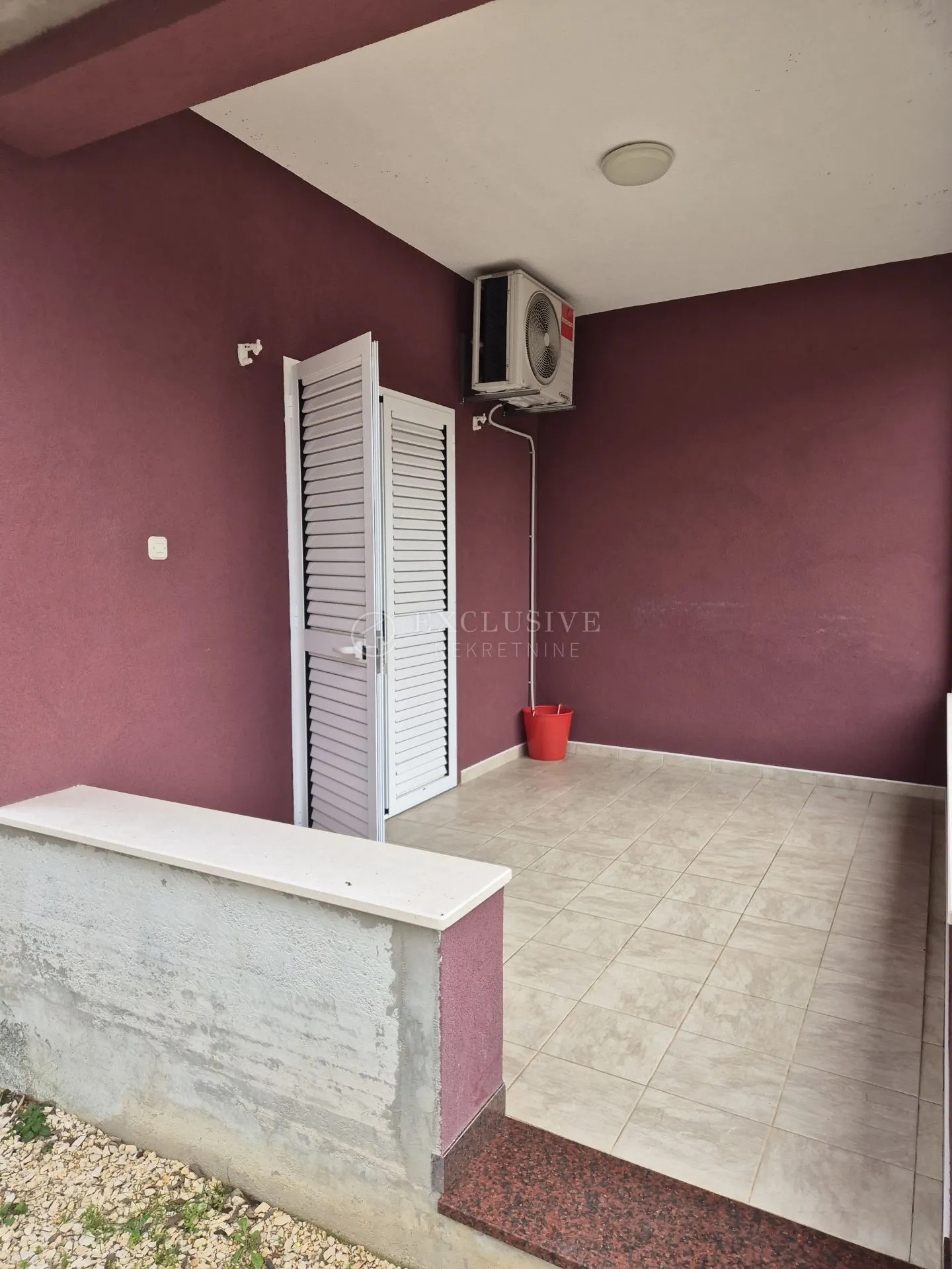 bibinje, kuća 186 m2 sa 4 stana i 470 m2 okućnice - slika 14
