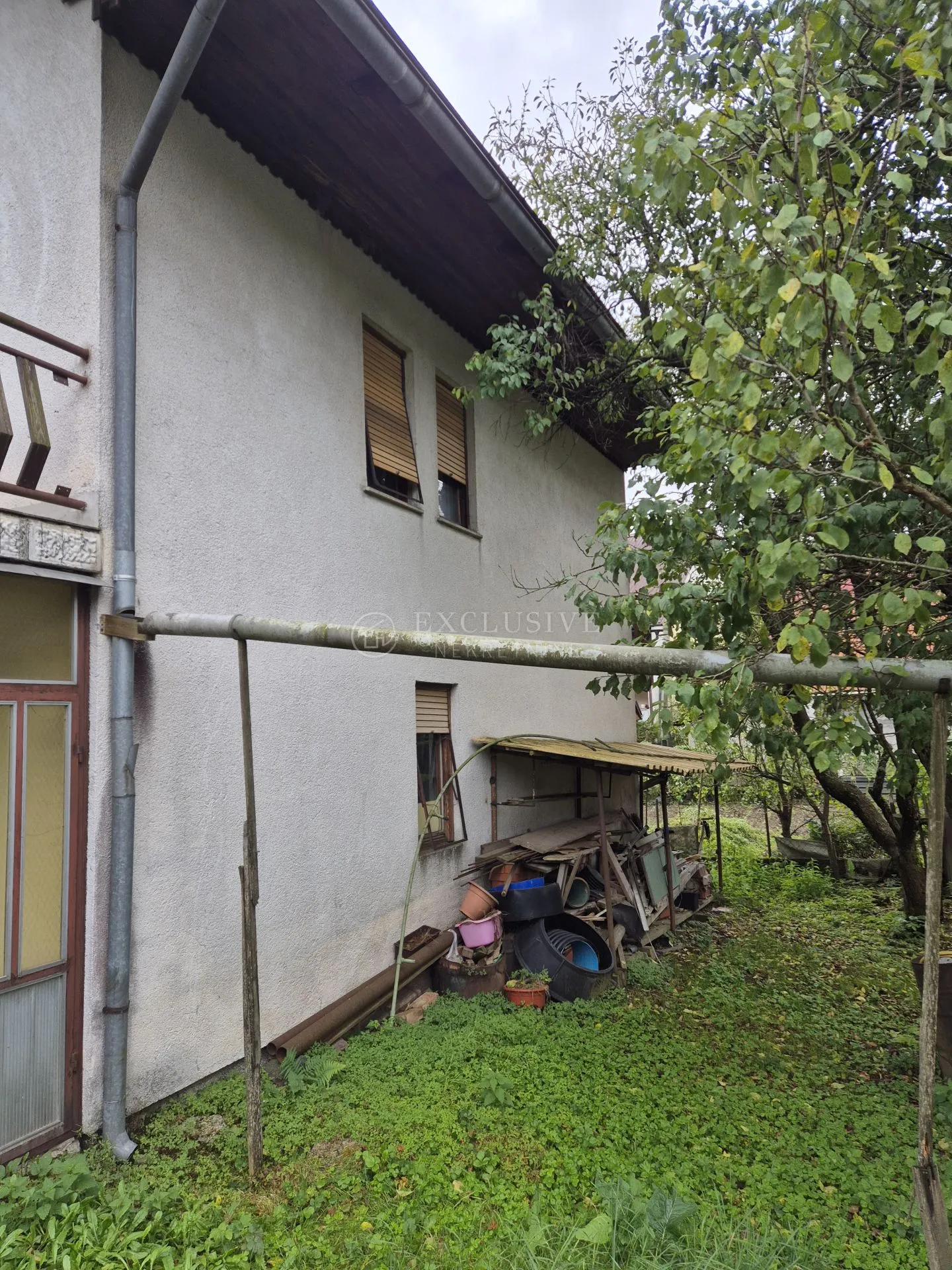 lokve, kuća u centru 344,64 m2 sa okućnicom i vrtom - slika 7