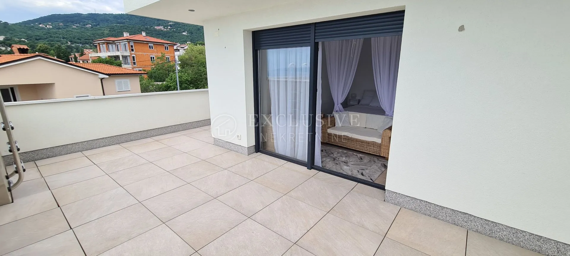 opatija-pobri-villa sa vlastitim bazenom i garažom - slika 63