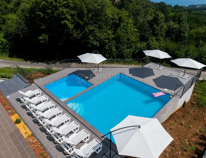 ičići dvoetažni stan 136m2 - slika 8