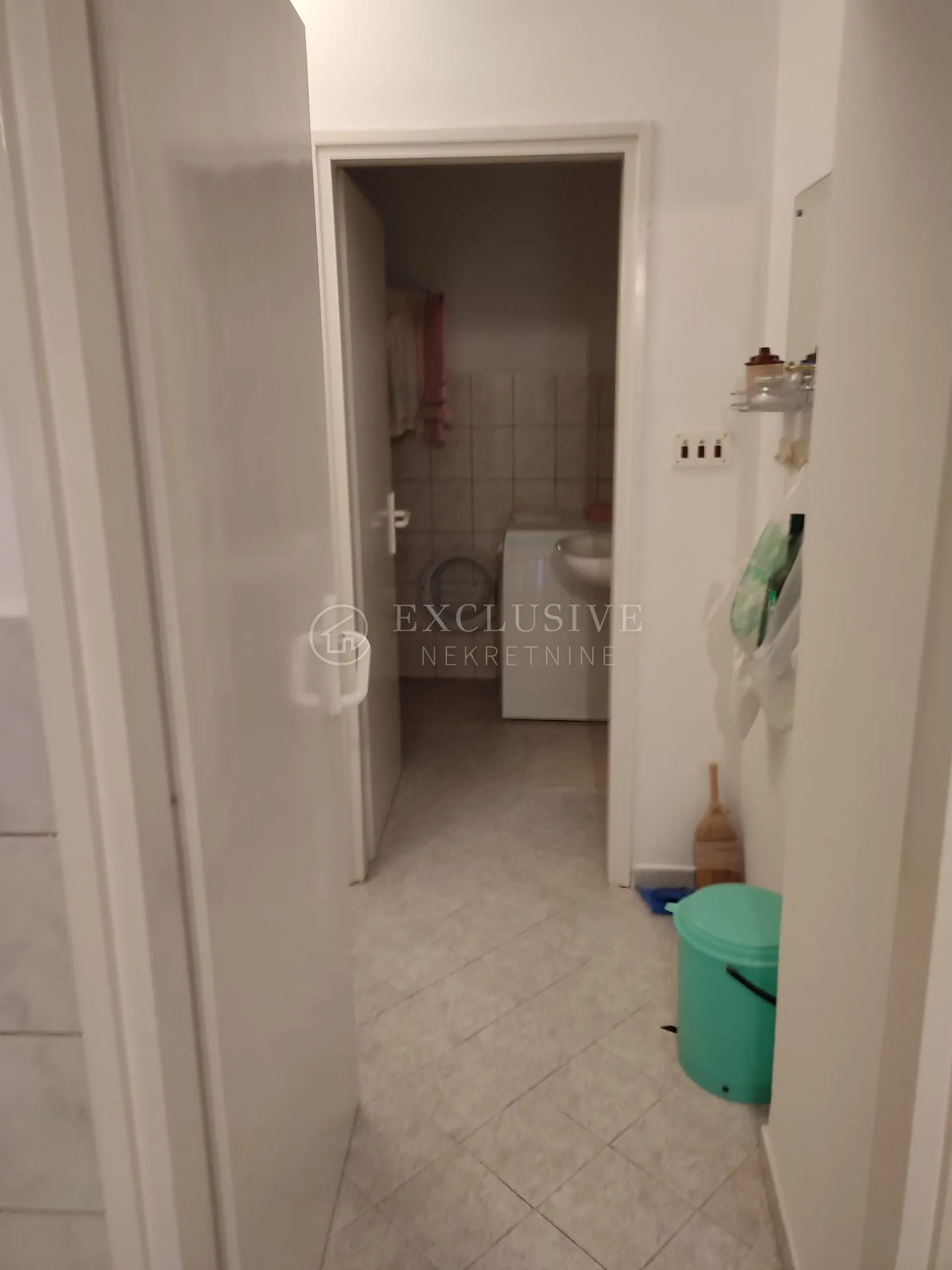 krk-jurandvor - dvoetažni apartman + zaseban apartman, terasa, vrt, parking - slika 21