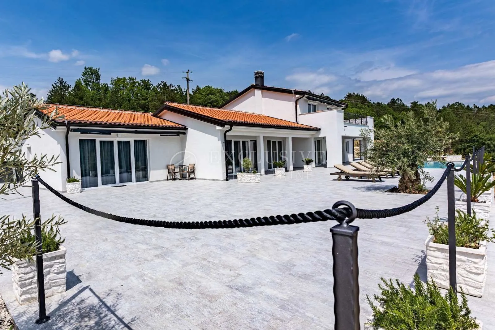istra - hacijenda na osami s 20 000m2 okućnice !! - slika 14
