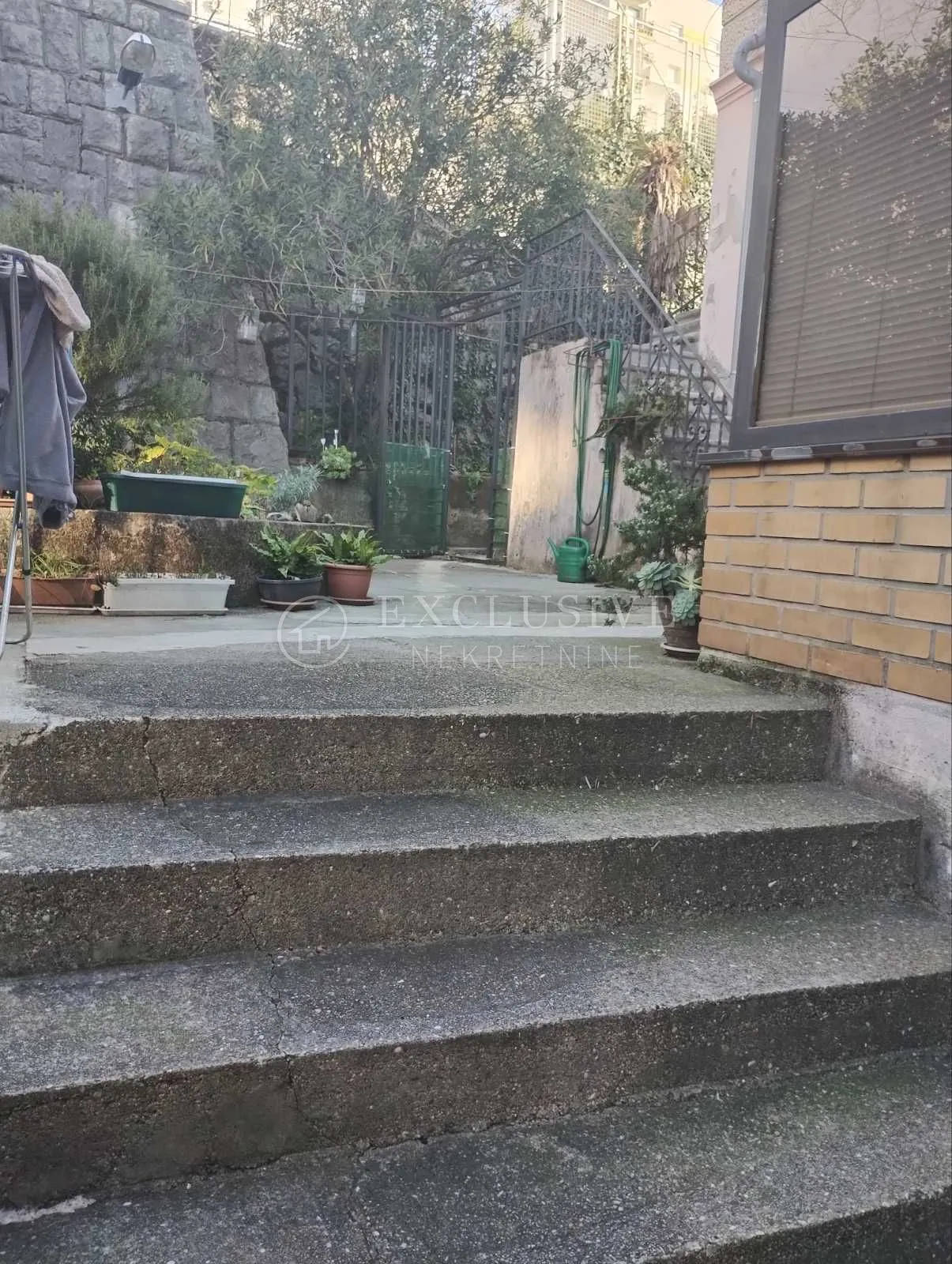 pećine, 2s+db 64 m2 sa dvorištem i vrtom - slika 2