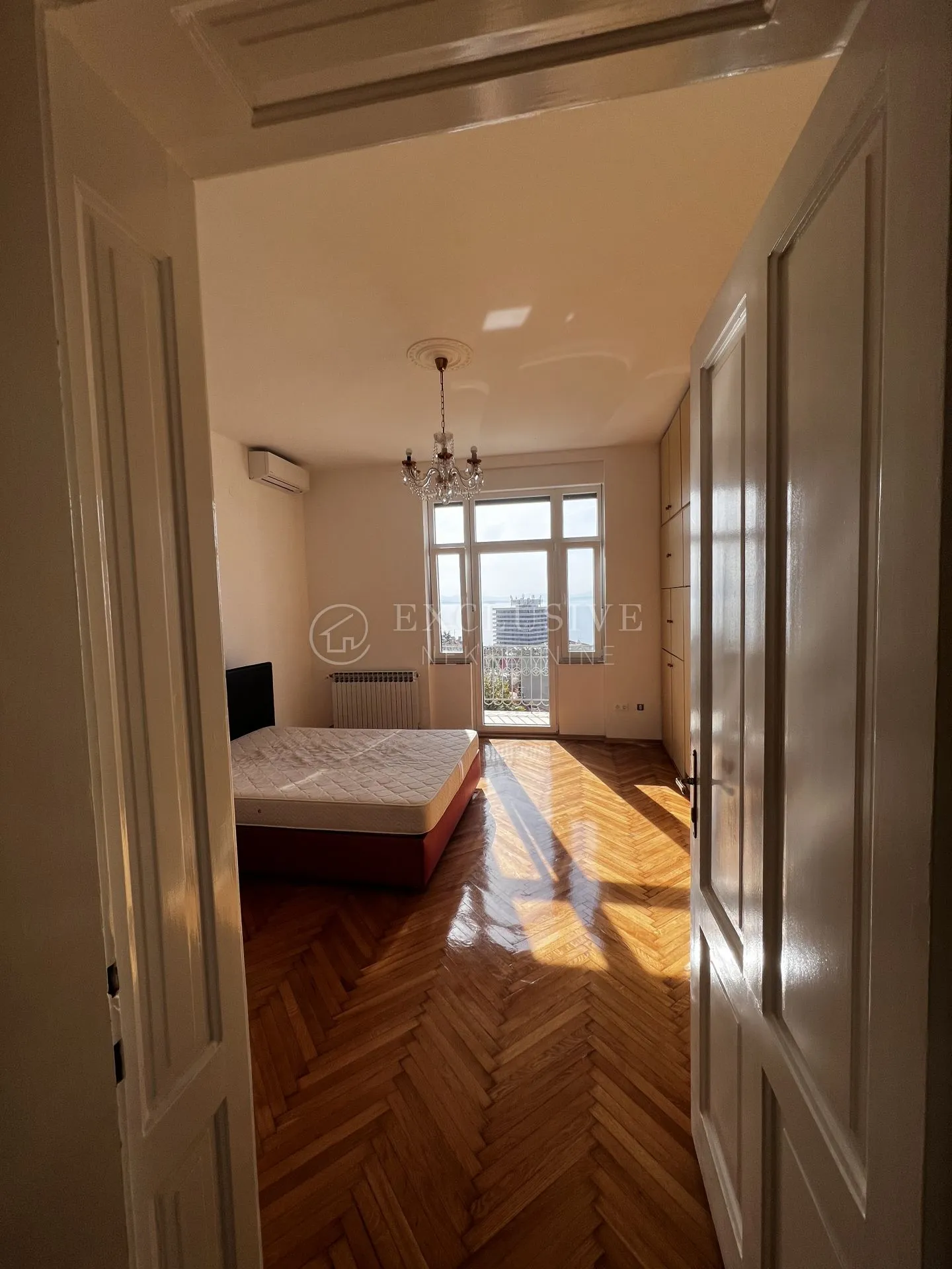 opatija-centar stan u vili 200m2 s parkingom - slika 26