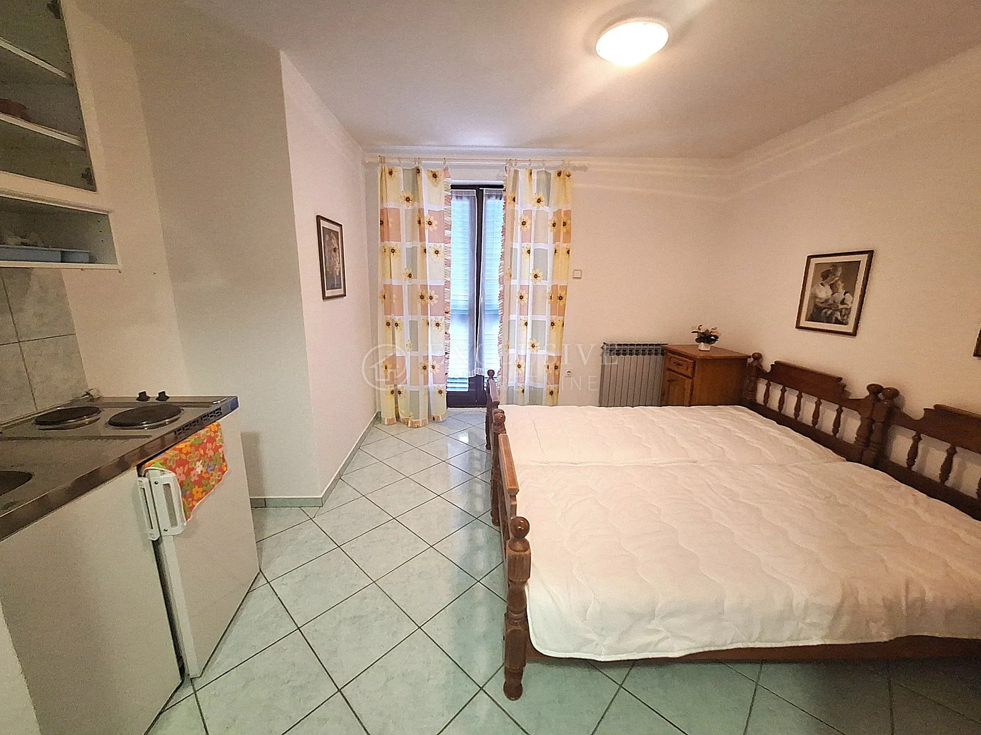 jadranovo - apartmanska vila s bazenom - slika 15