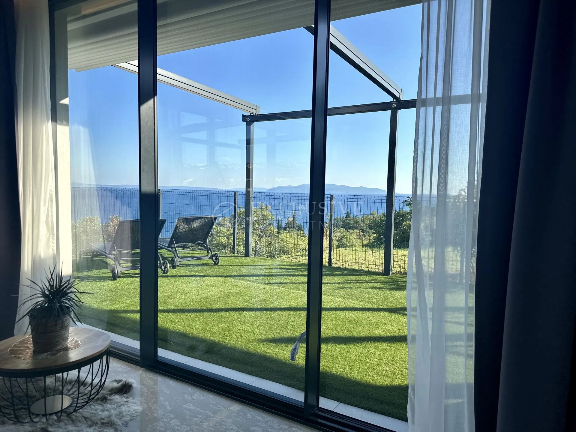 opatija luksuzni dvoetažni stan s vrtom i pogledom na more - slika 3