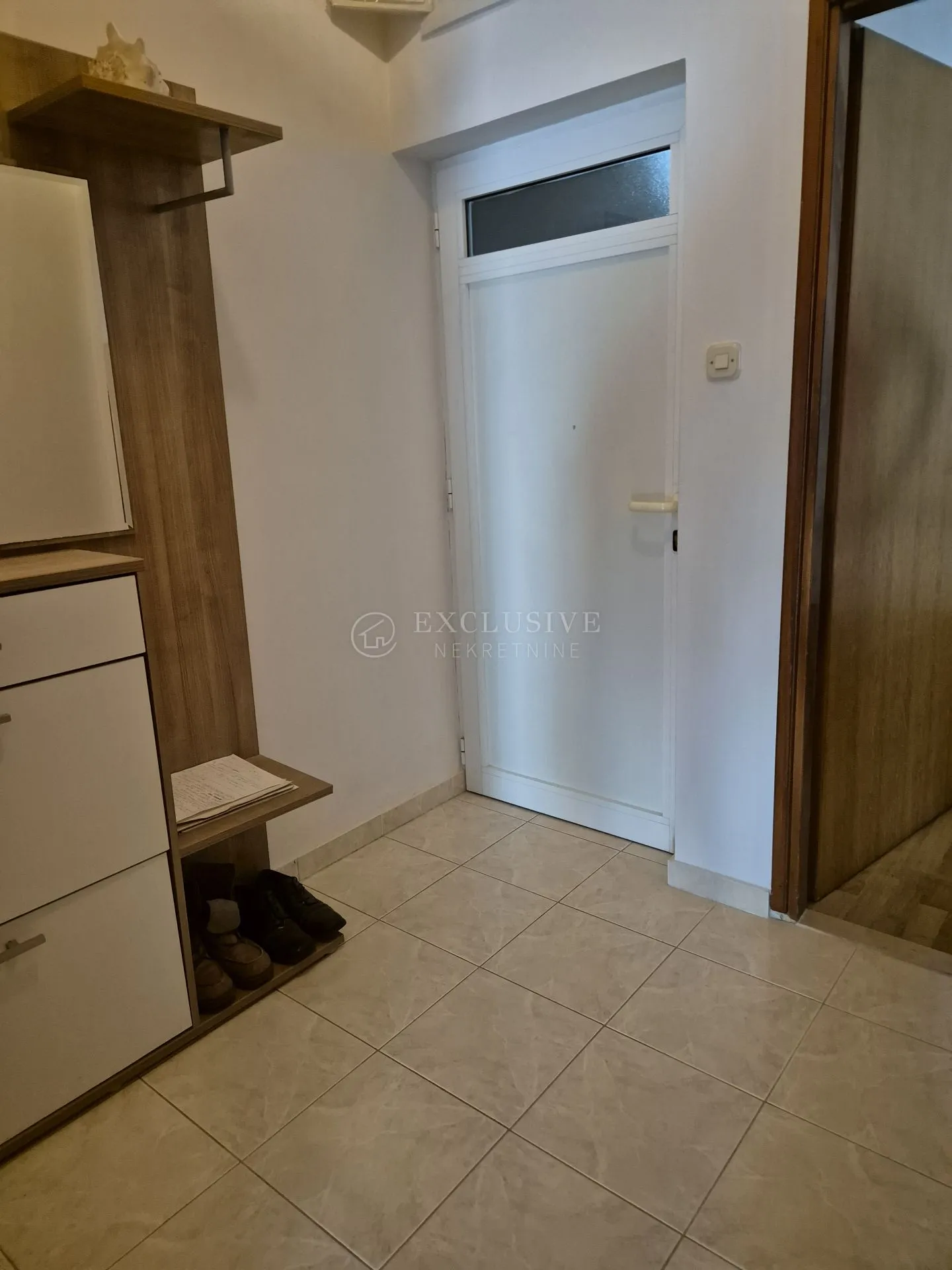bibinje, kuća 186 m2 sa 4 stana i 470 m2 okućnice - slika 25