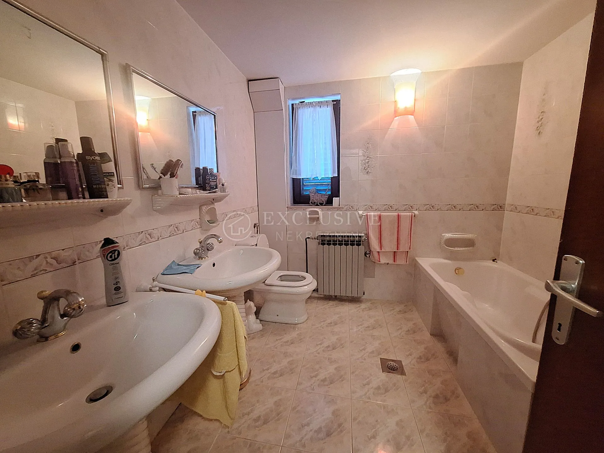 jadranovo - apartmanska vila s bazenom - slika 7