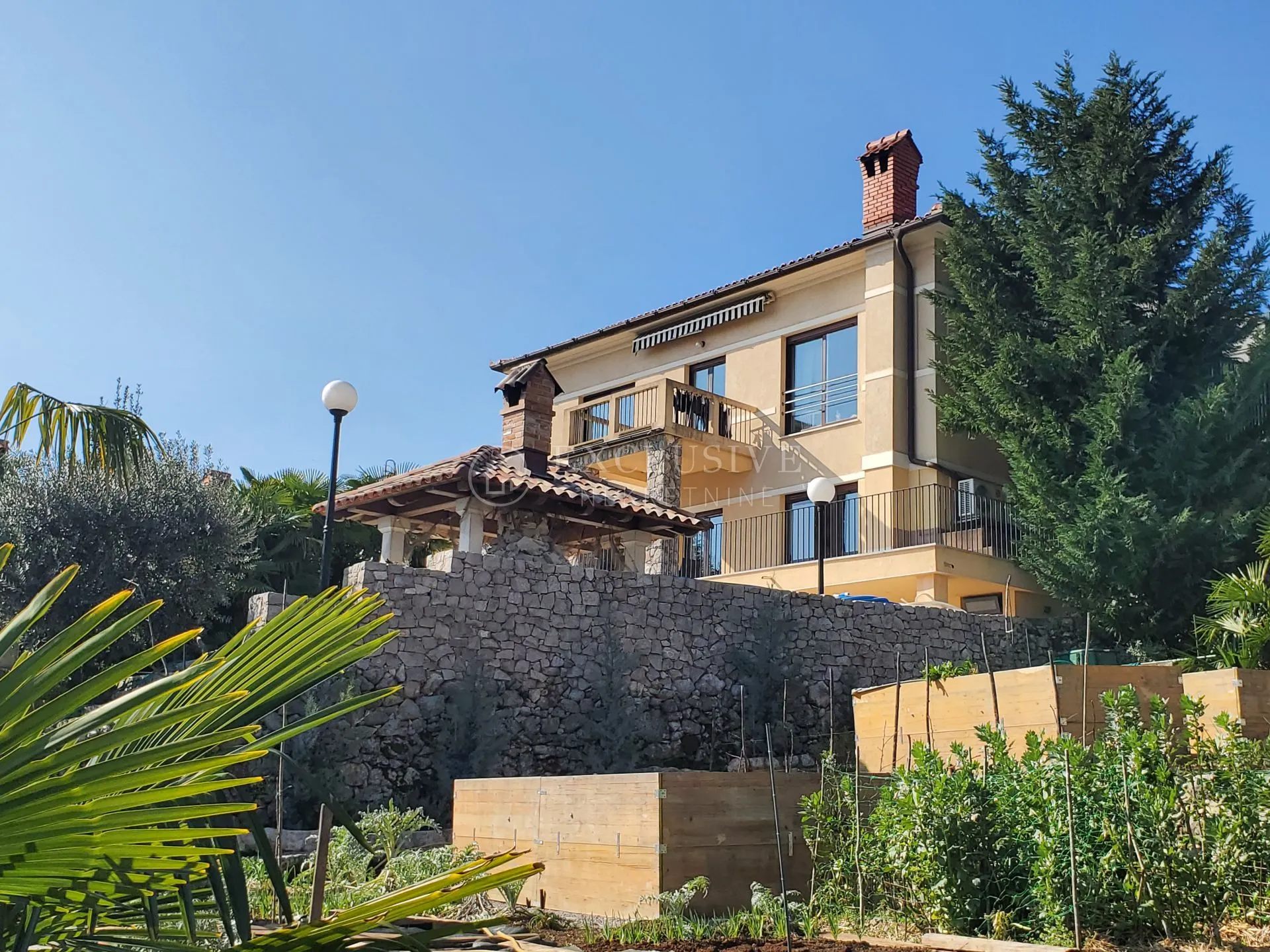 volosko villa s bazenom i lijepim vrtom- 150m od mora !! - slika 6
