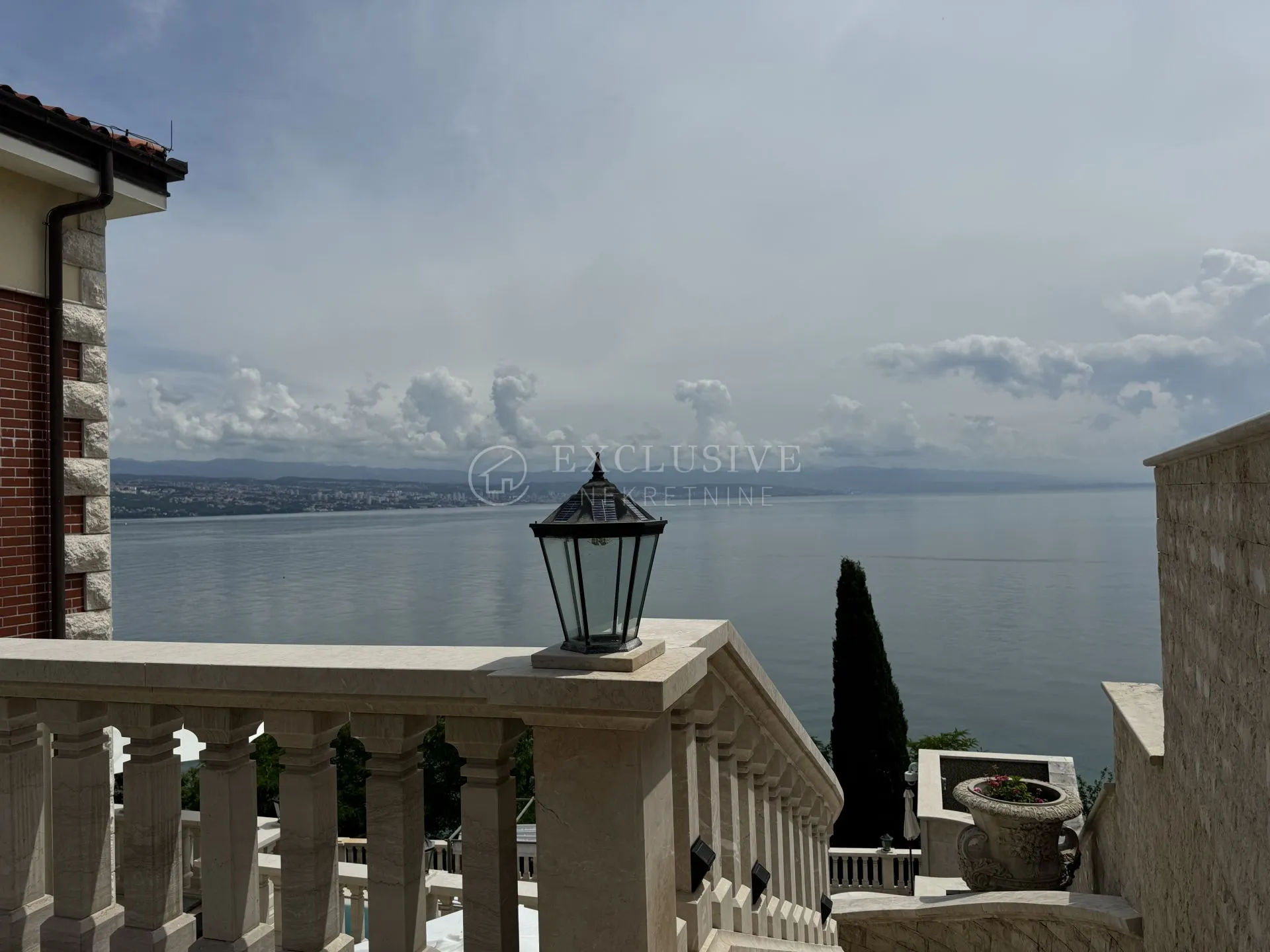 opatija 1 red do mora - exclusivna villa uz more - slika 11