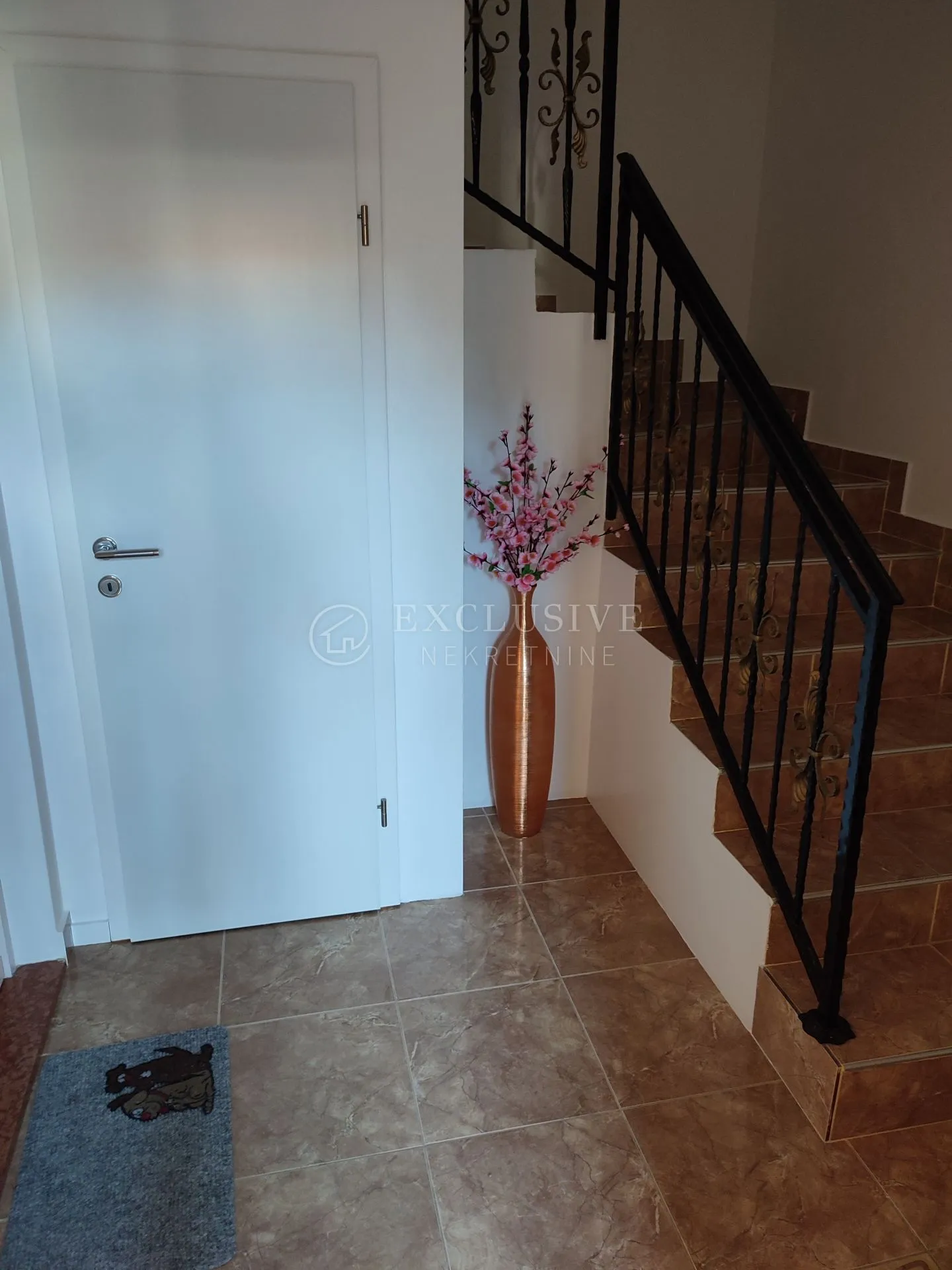ika - oprić - apartman od dvije stambene jedinice sa bazenom - slika 26