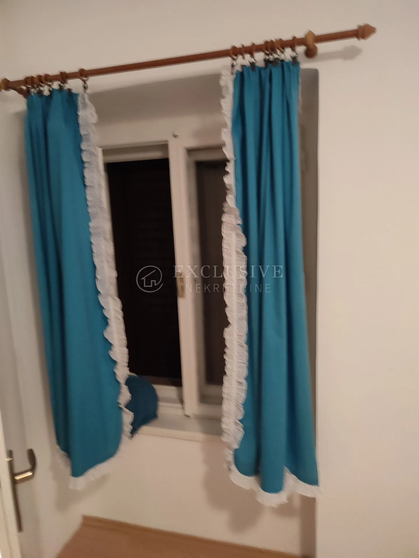 krk-jurandvor - dvoetažni apartman + zaseban apartman, terasa, vrt, parking - slika 27