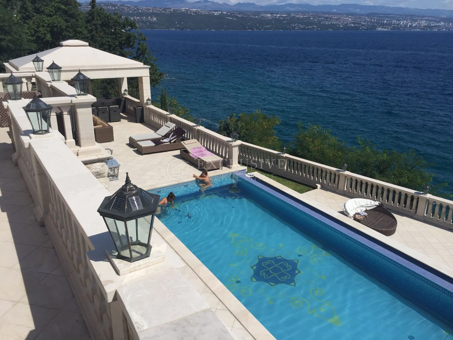 opatija 1 red do mora - exclusivna villa uz more - slika 2