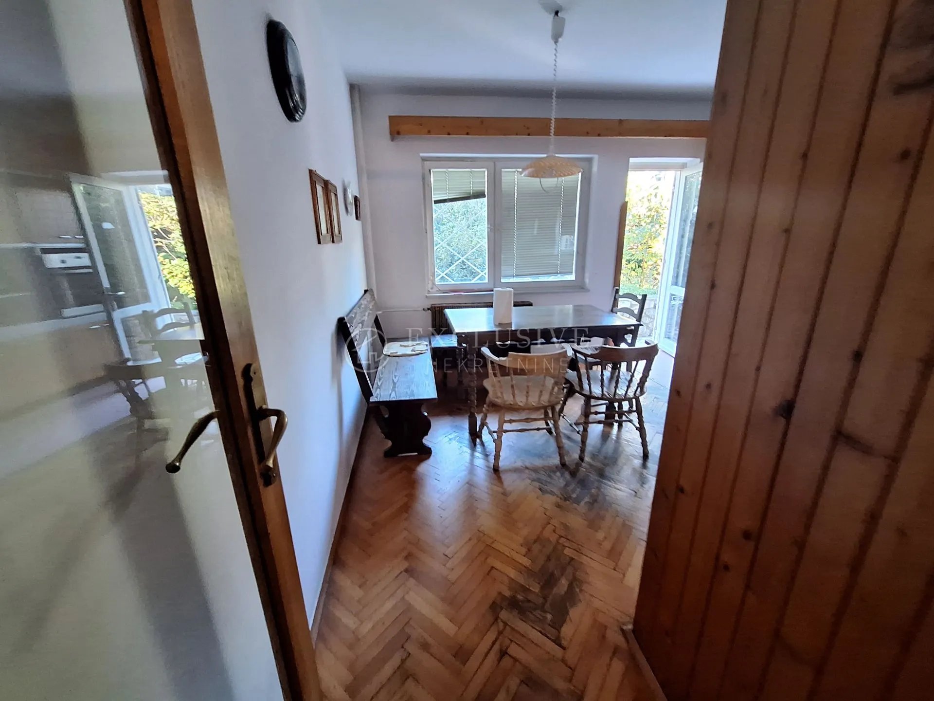 selce - vila na odličnoj lokaciji - slika 30