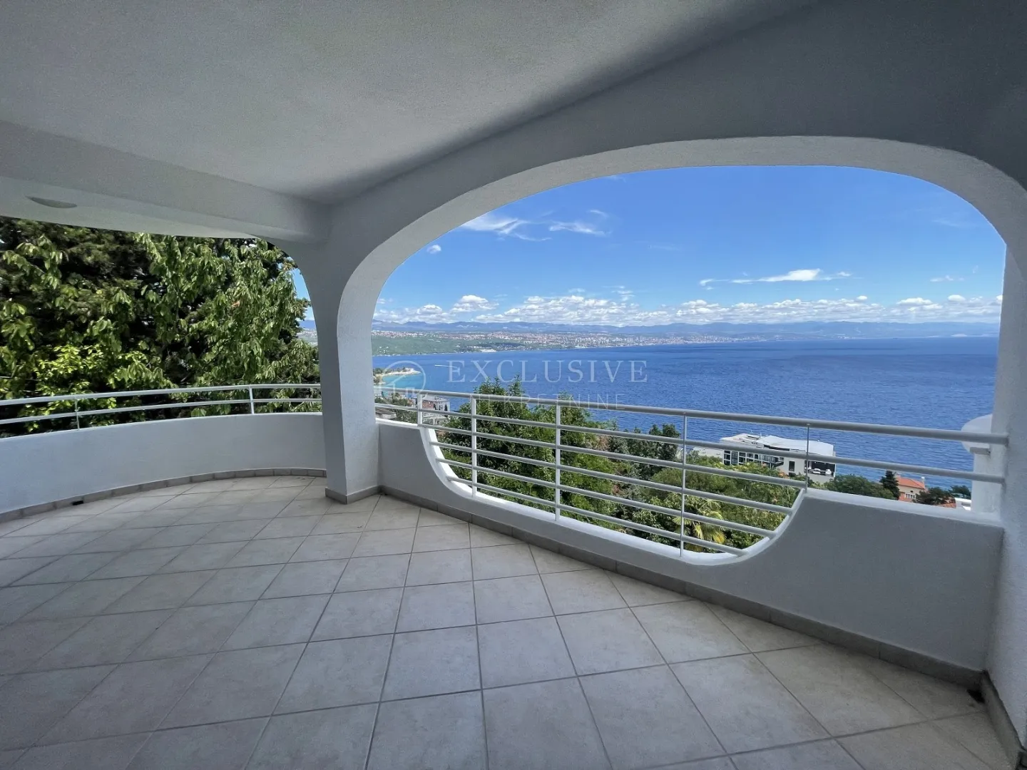 opatija - stan 2s+db u vili - panoramski pogled - parking - slika 16