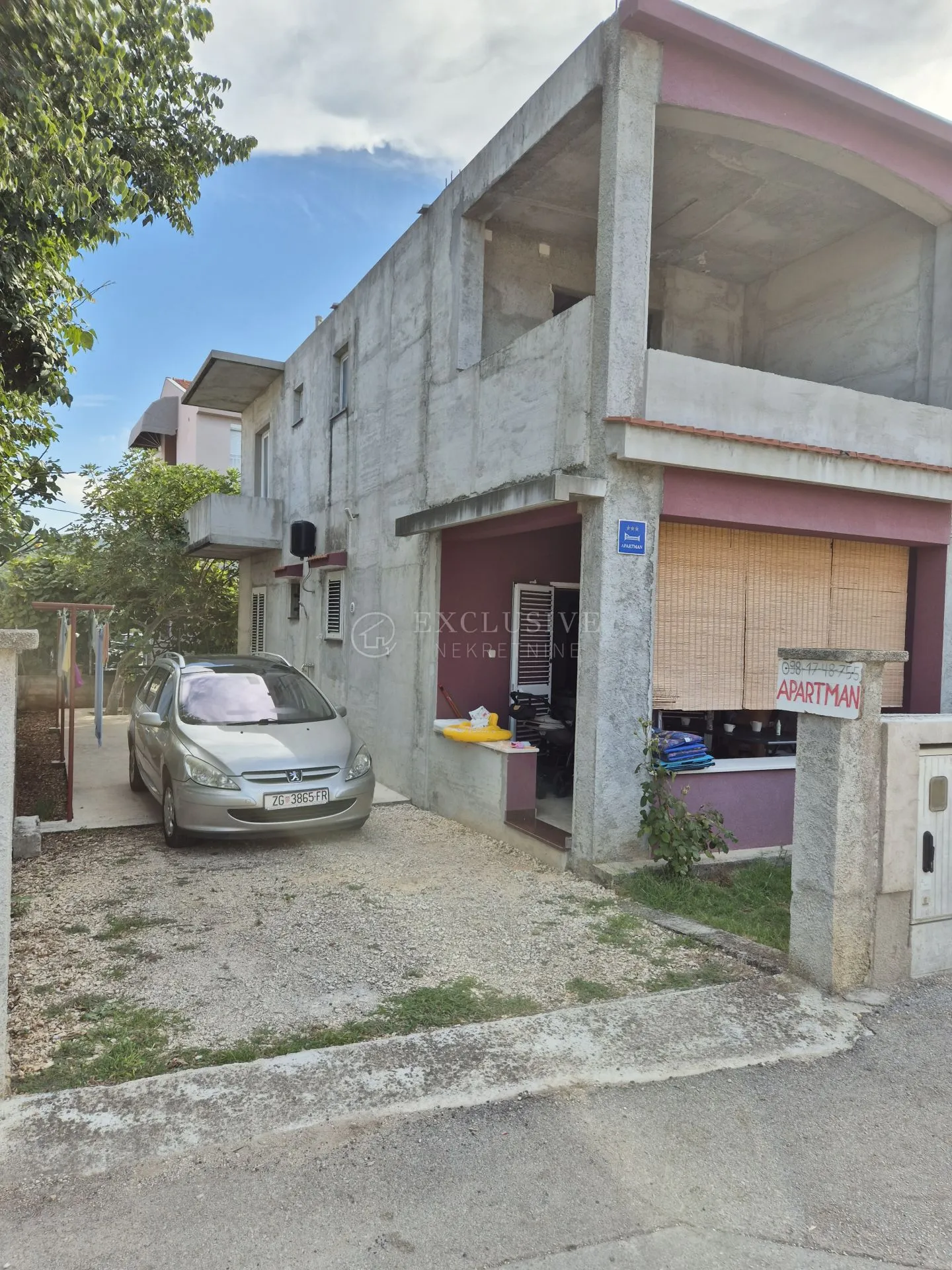 bibinje, kuća 186 m2 sa 4 stana i 470 m2 okućnice - slika 2