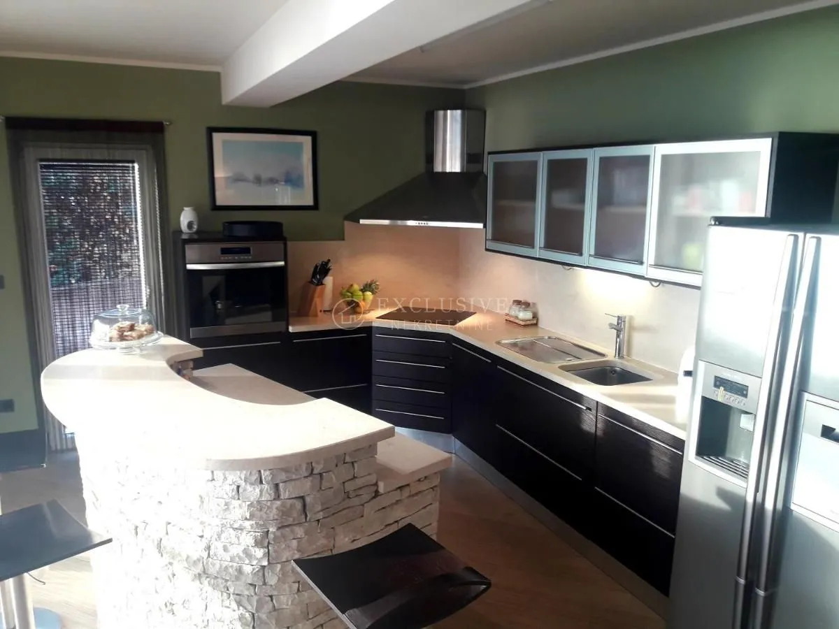 opatija, prekrasna vila 550m2 - slika 27