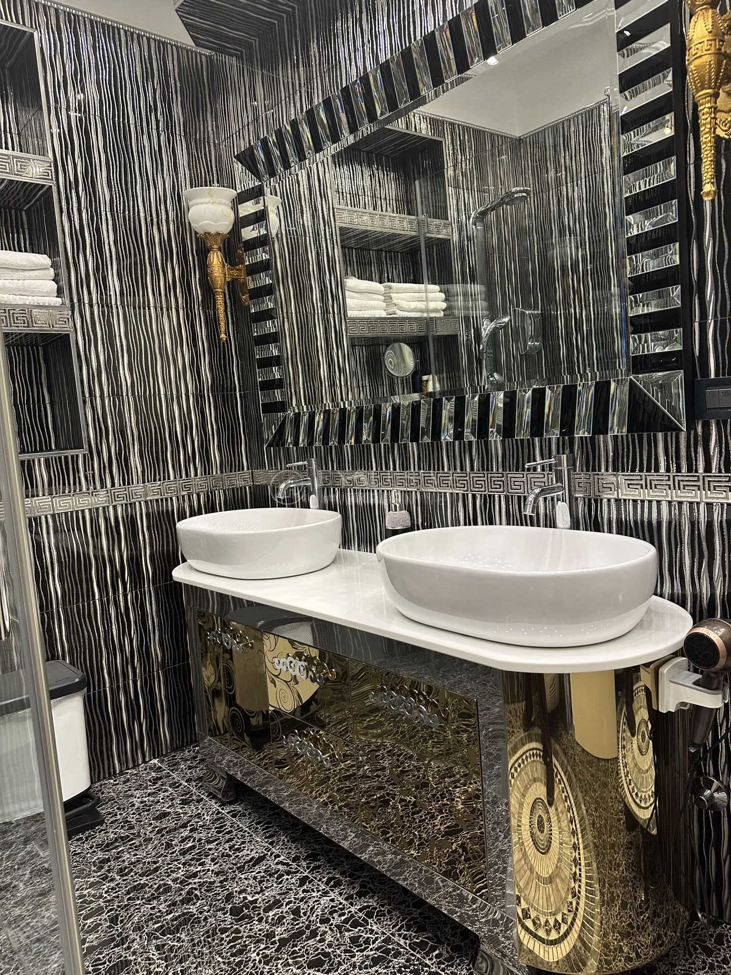 opatija 1 red do mora - exclusivna villa uz more - slika 38