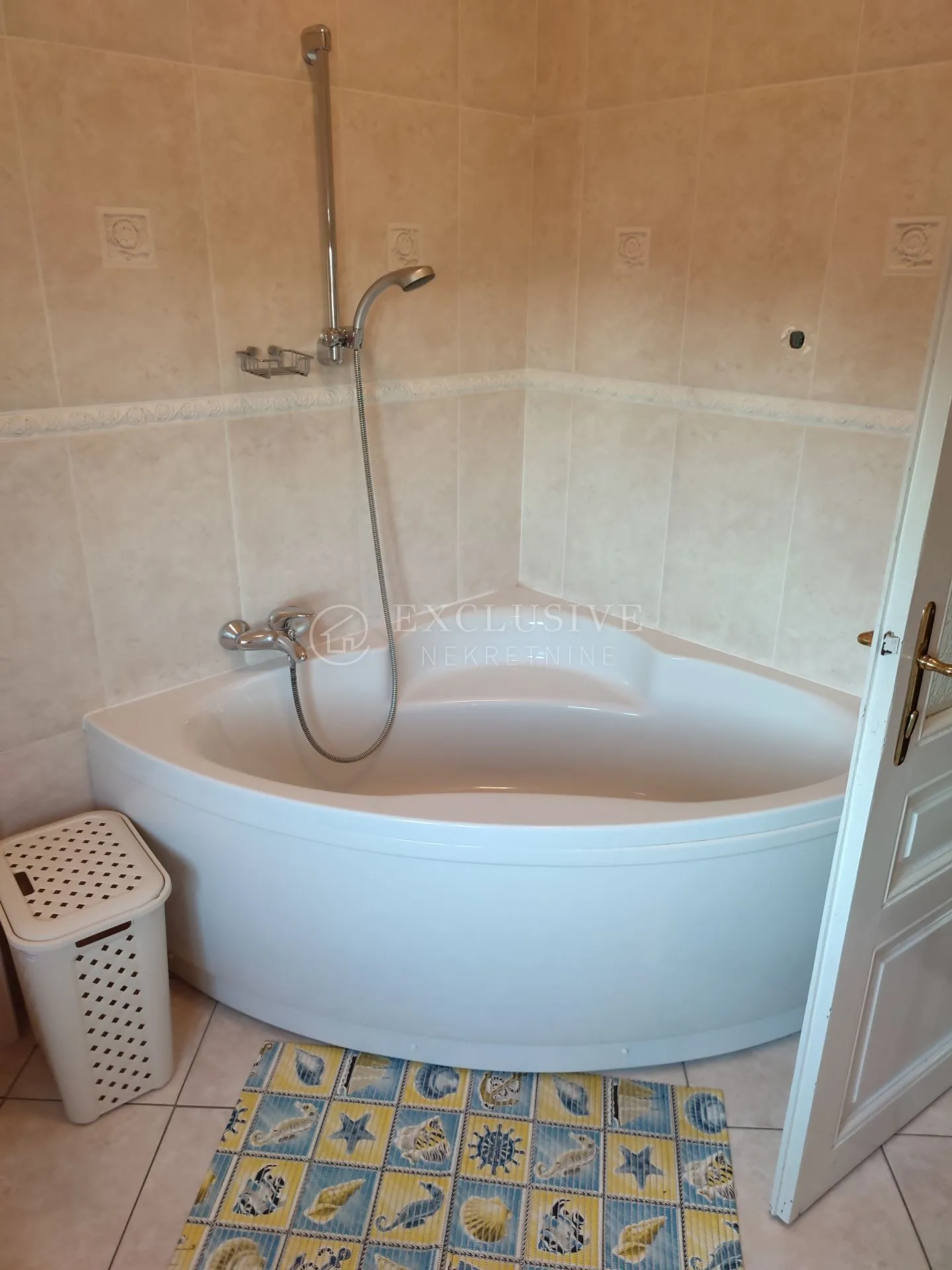 opatija - centar -luksuzni penthouse sa 3 parkirna mjesta - slika 40