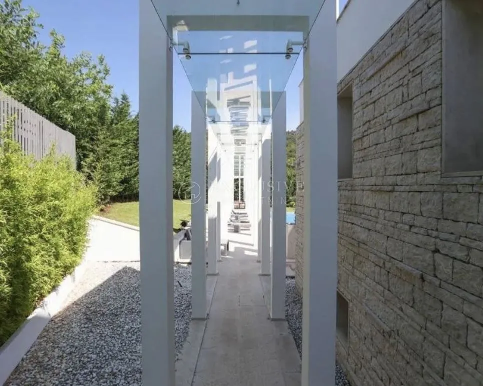 ekskluzivna villa na top lokaciji - slika 6