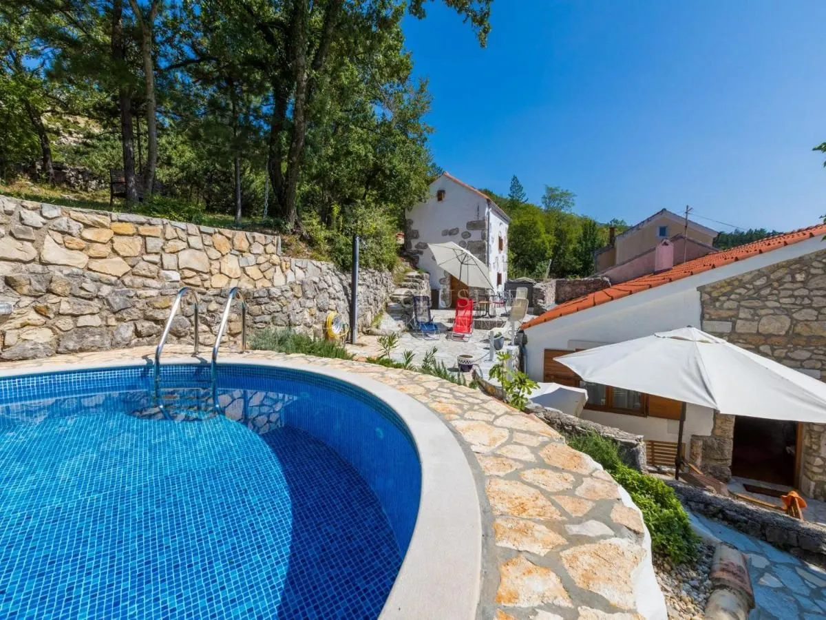 Crikvenica, Zaleđe - Dvije Kamene Kuće S Bazenom