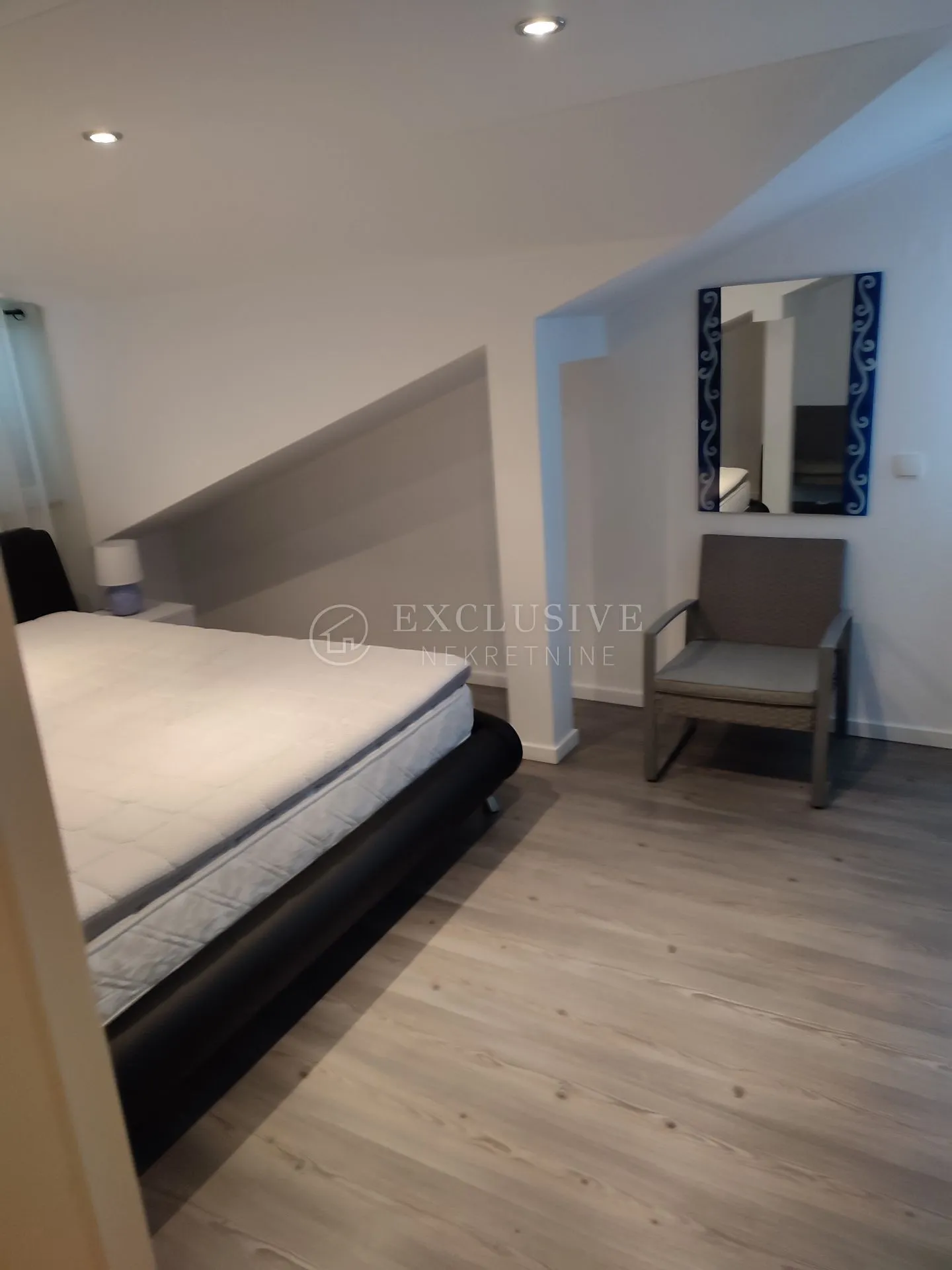ika - oprić - dvoetažni apartman sa prekrasnim pogledom - slika 20
