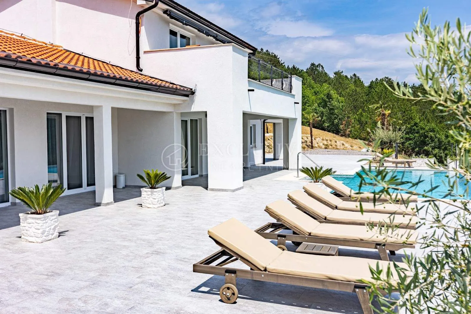 istra - hacijenda na osami s 20 000m2 okućnice !! - slika 17